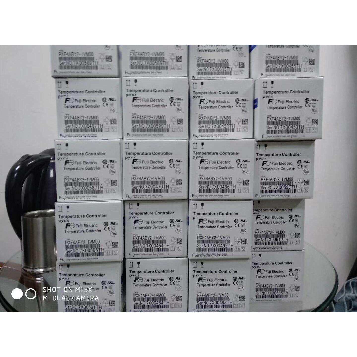 富士温控表PXF5AEY2-1W100