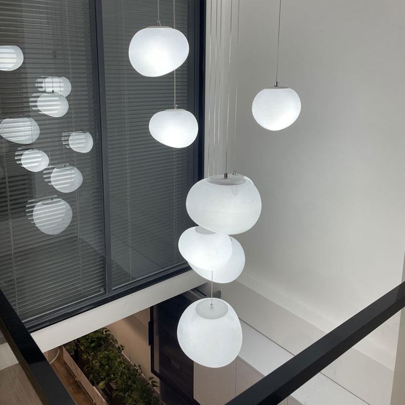 复式楼大吊灯客厅 别墅跃层挑高楼梯长吊灯 loft简约奶油风鹅卵石