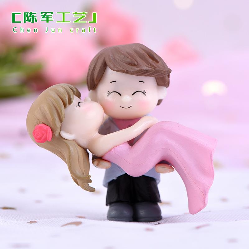 新婚情侣摆件结婚公主拥抱情侣钥匙扣挂件 DIY微景观多肉植物摆件