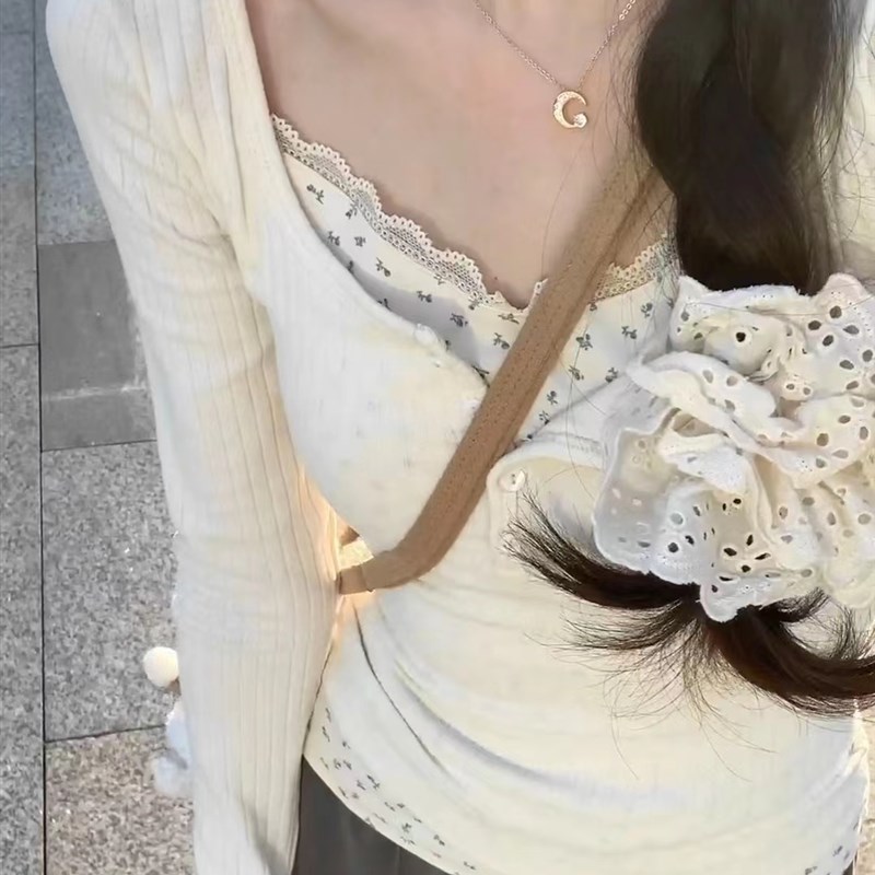 芭蕾风纯欲蕾丝碎花短袖t恤女夏季内搭设计感假两件正肩短款上衣