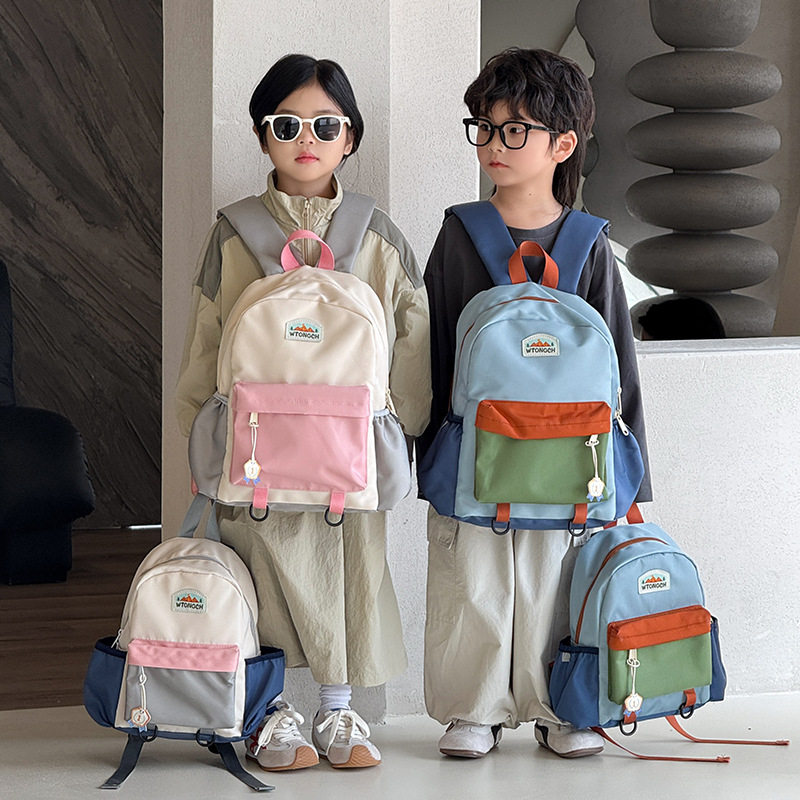 新款韩版撞色儿童双肩包可爱幼儿园书包男孩女童休闲轻便旅游背包