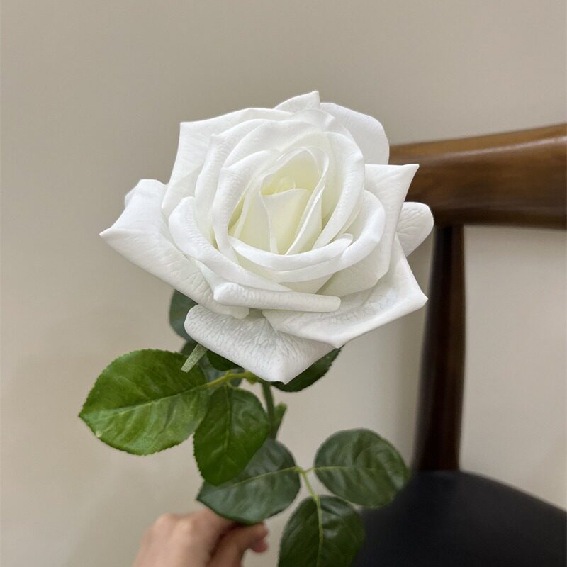 高品质仿真花手感保湿玫