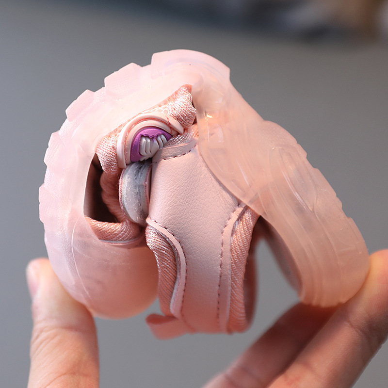 2022夏季男女童亮灯凉鞋1-6岁发光软底婴儿学步鞋包头防踢沙滩鞋