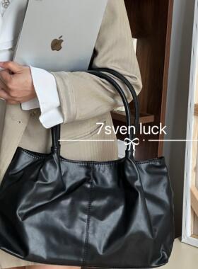7Sevcn luck 原创新款小众黑色牛皮通勤大容量托特包简约单肩包