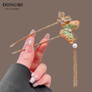 新中式珍珠蝴蝶U型发簪精致国风盘发簪子2025新款复古气质发钗女