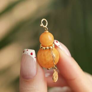 蜜蜡圆珠岁岁平安铜钱葫芦型吊坠S925银女款简约百搭民族风 M8836