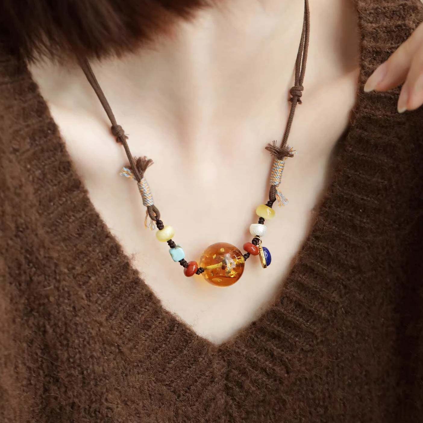 花珀蜜蜡松狮青金石镶嵌扎基珍珠玛瑙项链多样性 N19001