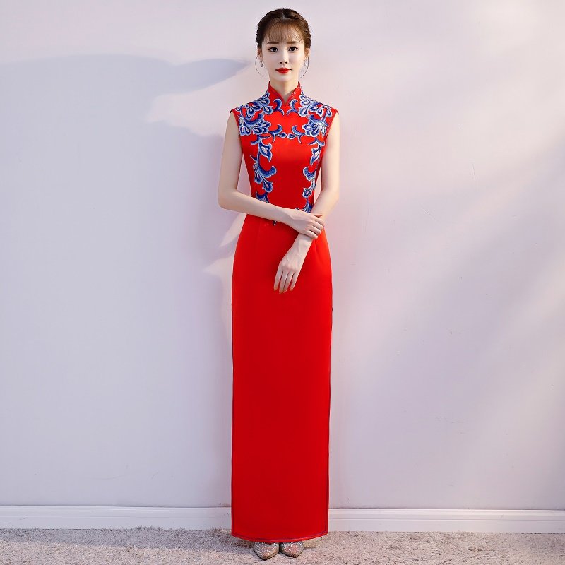 新款青花瓷长款修身红色白色改良旗袍裙宴会晚礼服舞台走秀演出服