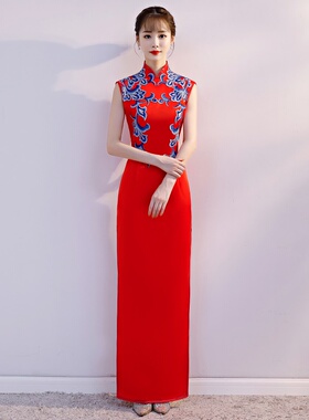 新款青花瓷长款修身红色白色改良旗袍裙宴会晚礼服舞台走秀演出服