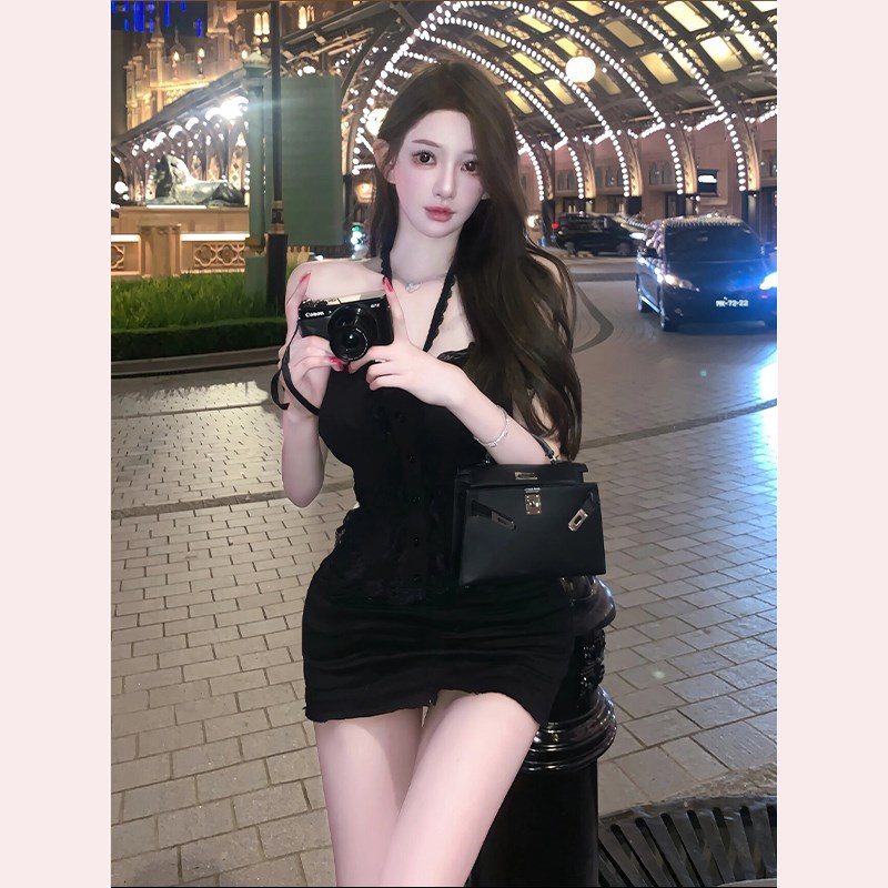 【TiTi美少女】针织吊带背心蕾丝拼接修身短款内搭上衣+挂脖内衣