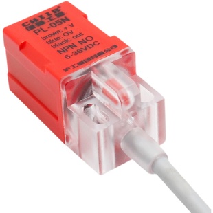 沪工方形接近开关金属传感器PL 三线npn常开24v直流交流 05N电感式