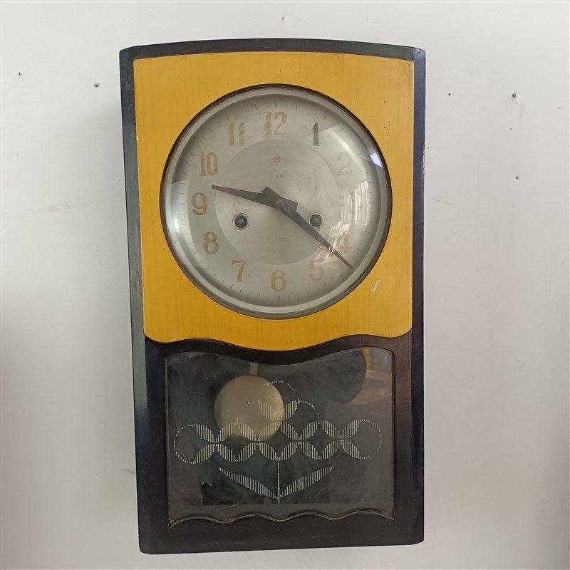 老物件旧钟表老式机械上弦摆钟客厅挂钟复古装饰怀旧摆件影视道具