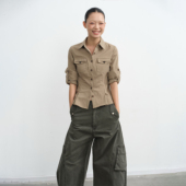 LIBERTY 女修身 25AW LINY 复古工装 风卡其色收腰衬衫 长袖 上衣