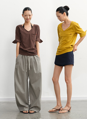 LINY LIBERTY 25SS 小众设计感慵懒风宽松V领中袖T恤女纯色上衣