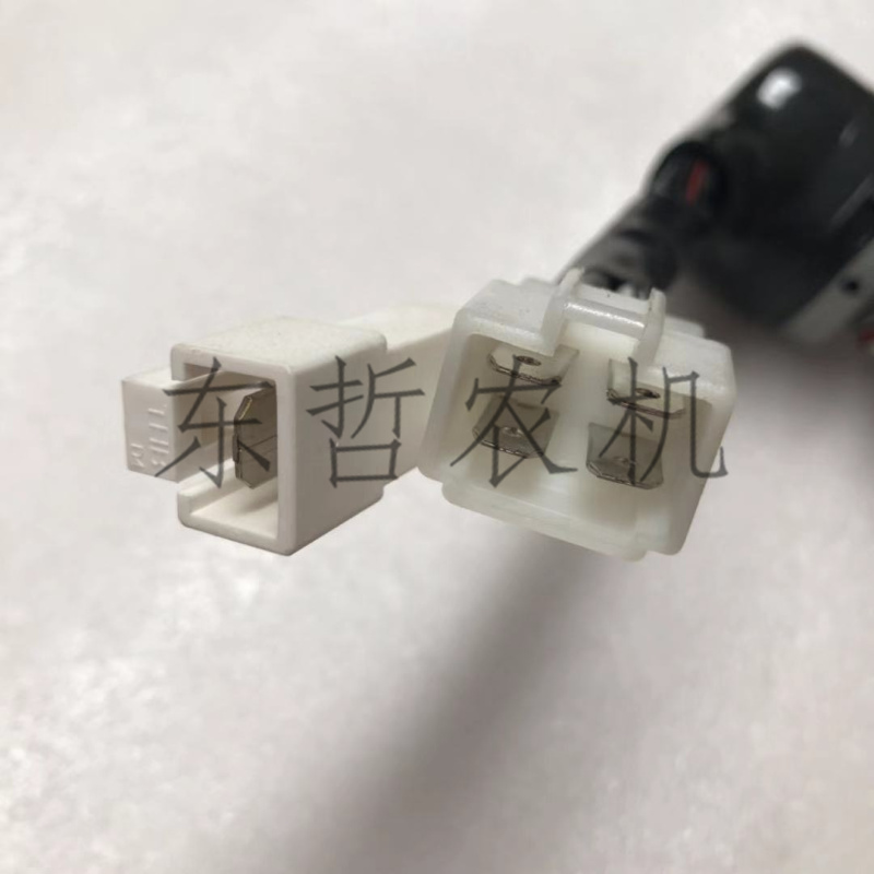 东方红1000拖拉机农机配件点火开关点火钥匙一插四插点火开关