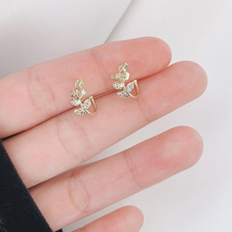 Fashion Gold Leaf Clip Earring For Women Without Piercing Pu