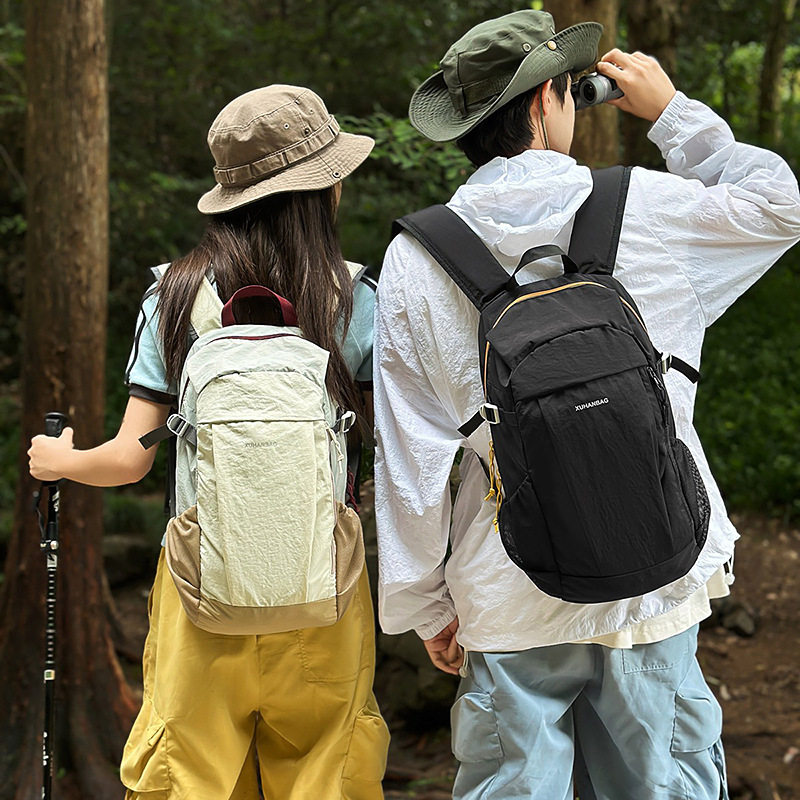 户外徒步登山包新款大容量轻便