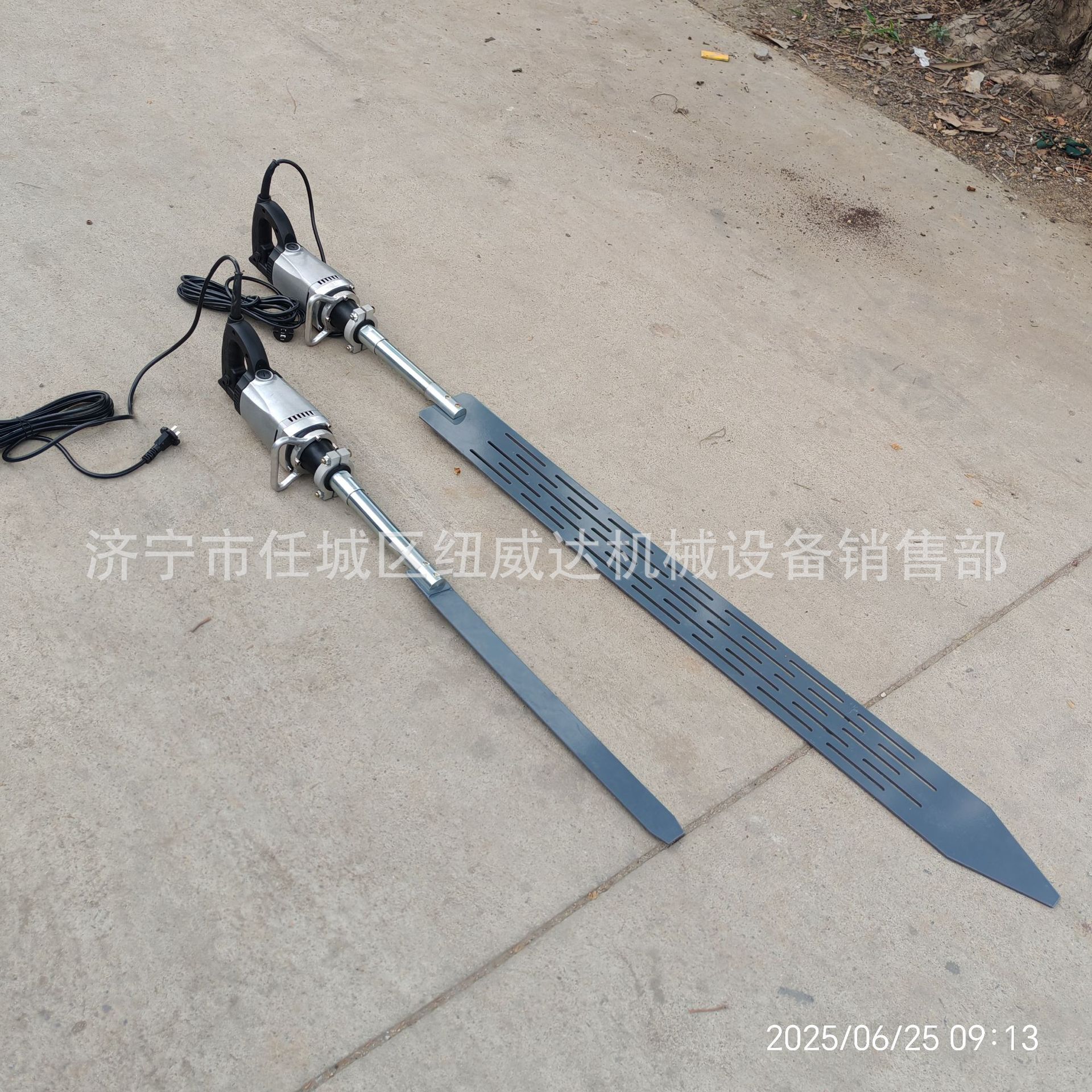 表面振气器气泡去除设备 G32DH振动铲 建筑工程水泥振动排气工具