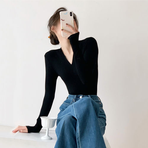 黑色修身v领打底衫女秋冬
