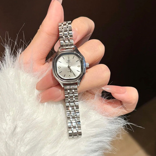 女神节礼物复古方糖手表女士小方表女款轻奢小众石英表生日送女友
