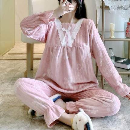 女款2024珊瑚新款年绒卡通家居服秋冬季套装法兰绒加厚玉桂狗睡衣