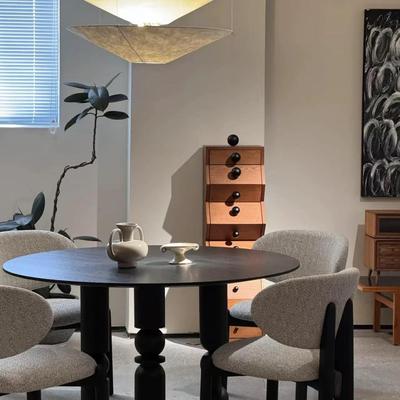 实木圆餐桌法式家用黑色饭桌设计师白蜡木覆古圆桌原木洽谈咖啡桌