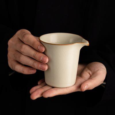 米黄汝窑家用分茶器高档匀杯茶海公道杯可养开片陶瓷茶具配件公杯