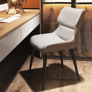 化妆台卧室书桌房写字学习椅子高初中学生电脑椅家用舒适久坐不累