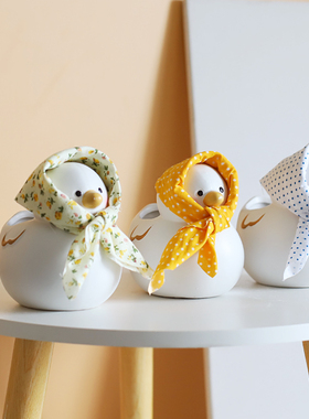 办公室客厅桌面卡通陶瓷装饰摆件笔筒创意可爱民宿玄关餐厅艺术品