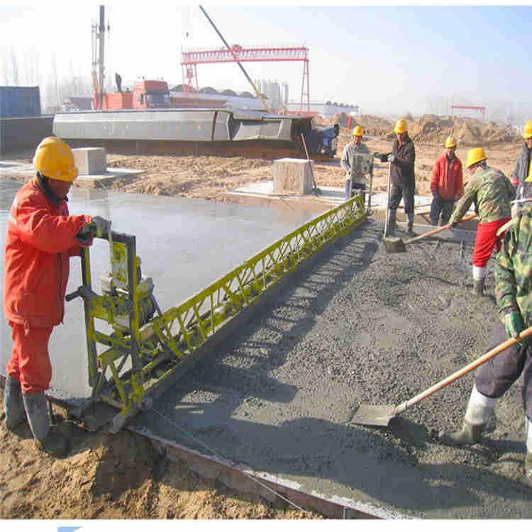 可起拱小型框架式整平机 水泥整平机长度可调节三滚轴摊铺机金尊