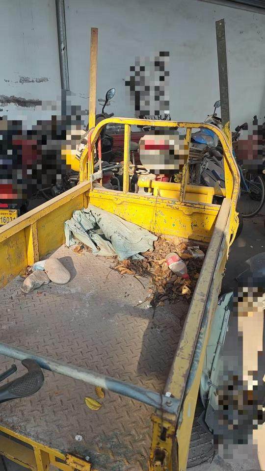 1月28日金华电瓶车2台、三轮车1台、自行车5台网络拍卖公告