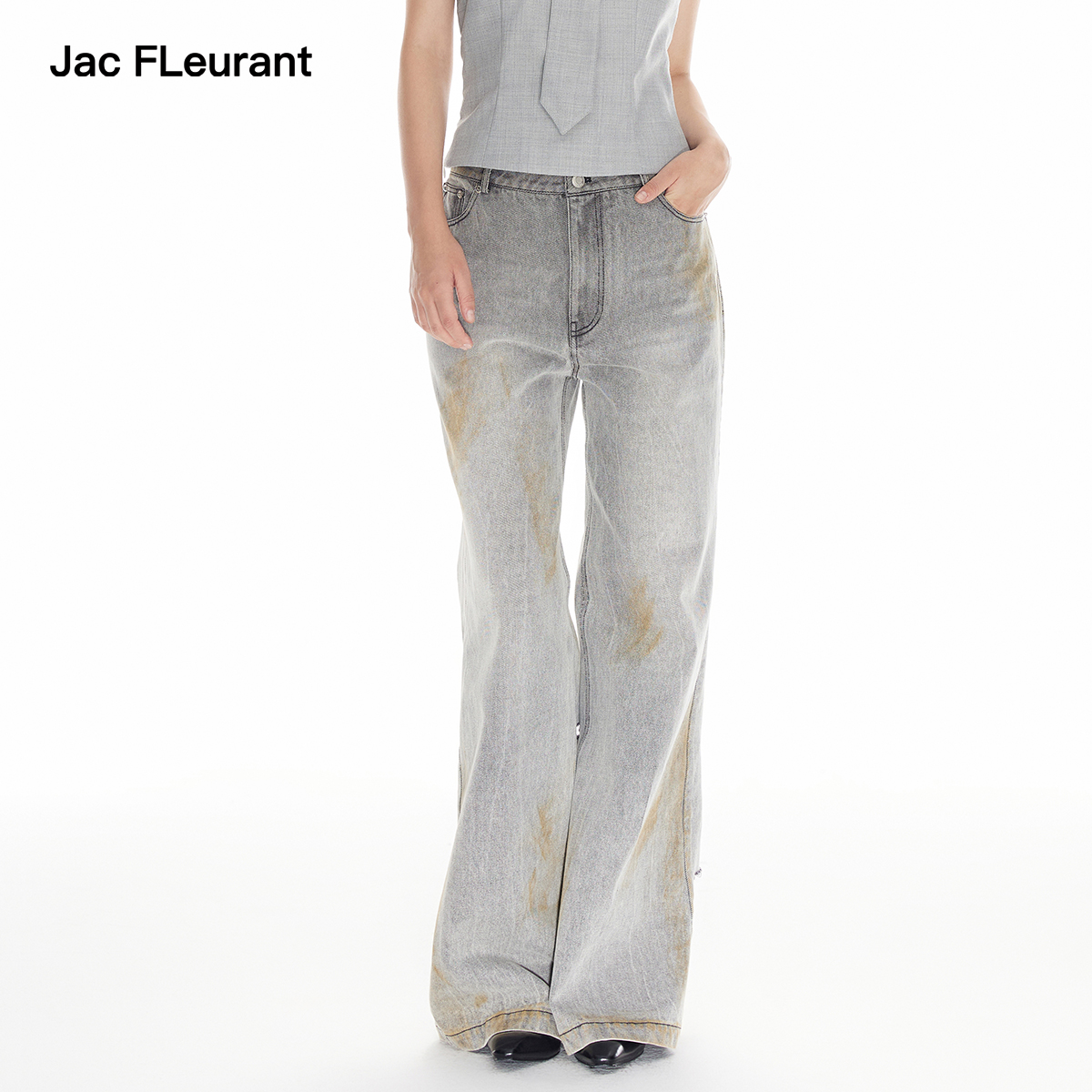 JAC FLEURANT新款灰色脏洗背后割破破洞直筒牛仔裤设计款