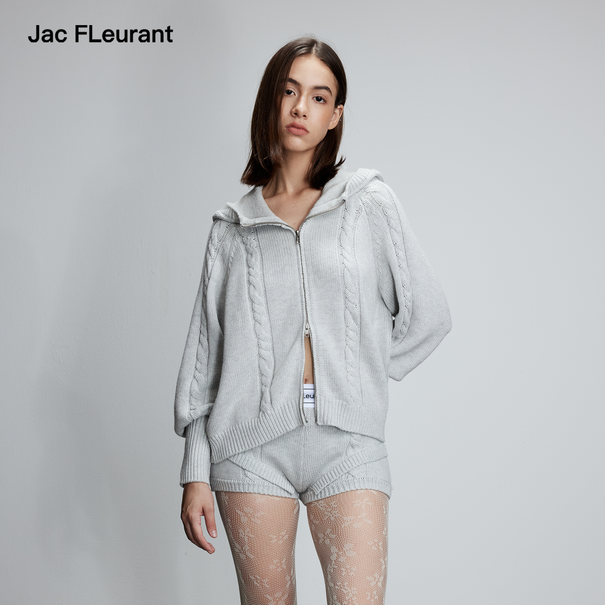 JAC FLEURANT2025秋冬新品时尚套装女灰色毛衫织带拼接针织短裤