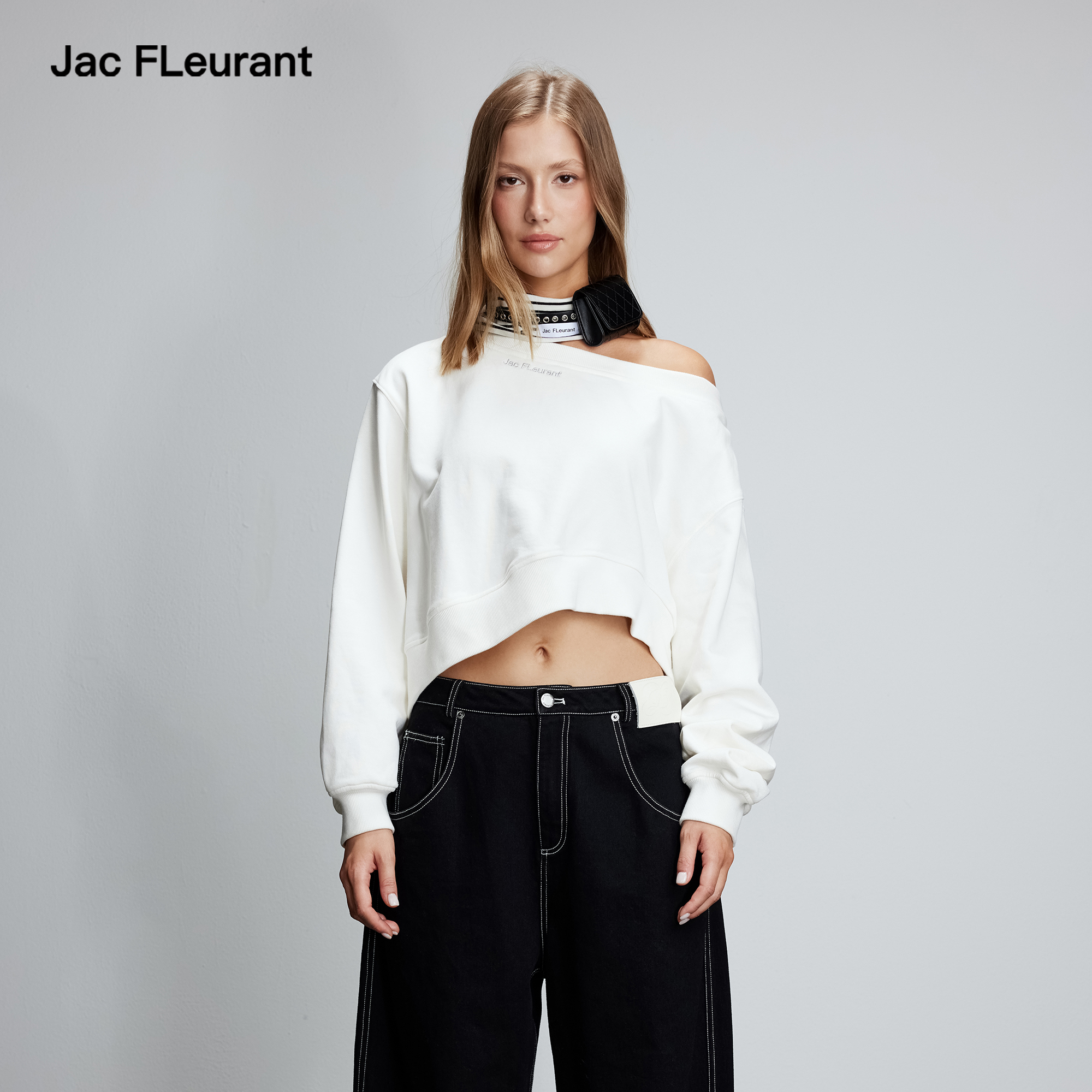 JAC FLEURANT【戚砚笛 胡意旋同款】25新品白色露肩短款宽松卫衣