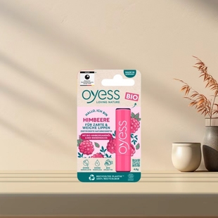「全场满300包邮」德国发货Oyess有机树莓蜜蜡护唇膏4.8g