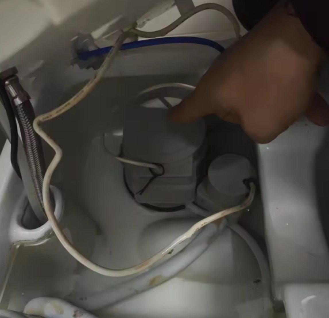 智能马桶配件冲水泵  底冲泵 坐便器配件