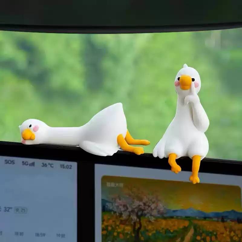 上班好累鸭趴趴鸭车载中控台可爱