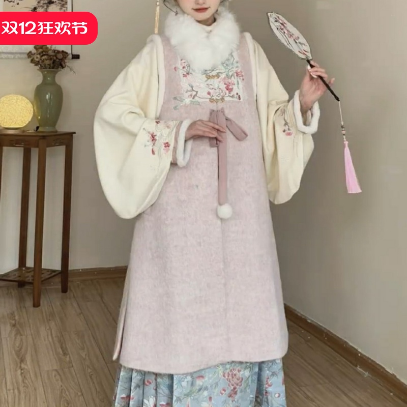 新中式冬汉服，绒暖雅致显国风