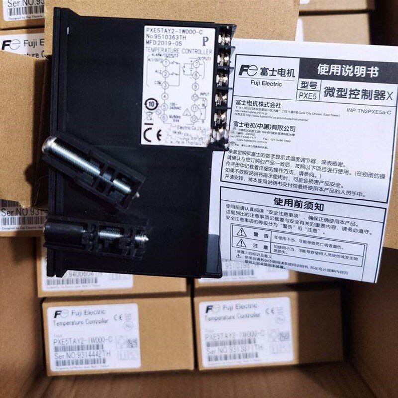 富士温控器PXE4TCY2-2Y000-C原装全新现货质保一年