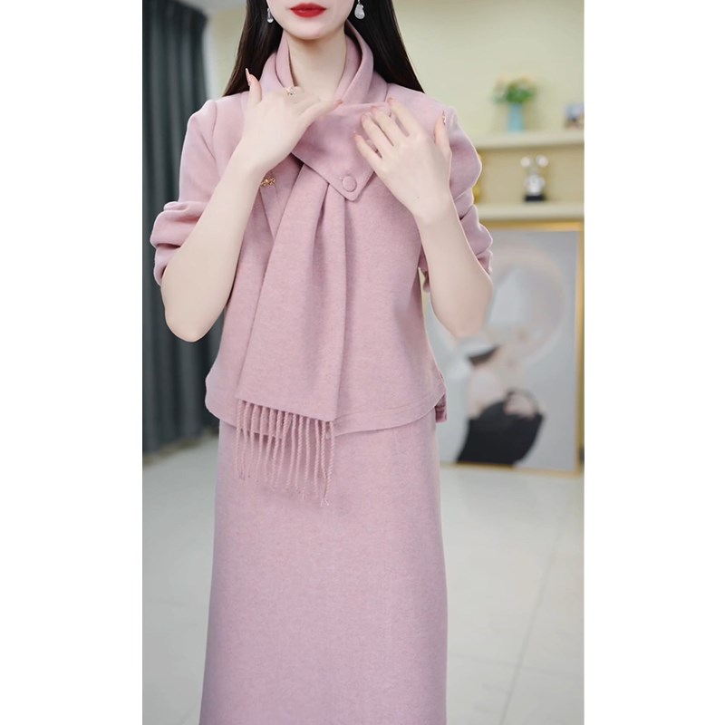 好货秋季高端贵夫人两件套连衣裙女2025新款秋冬妈妈修身加厚套装