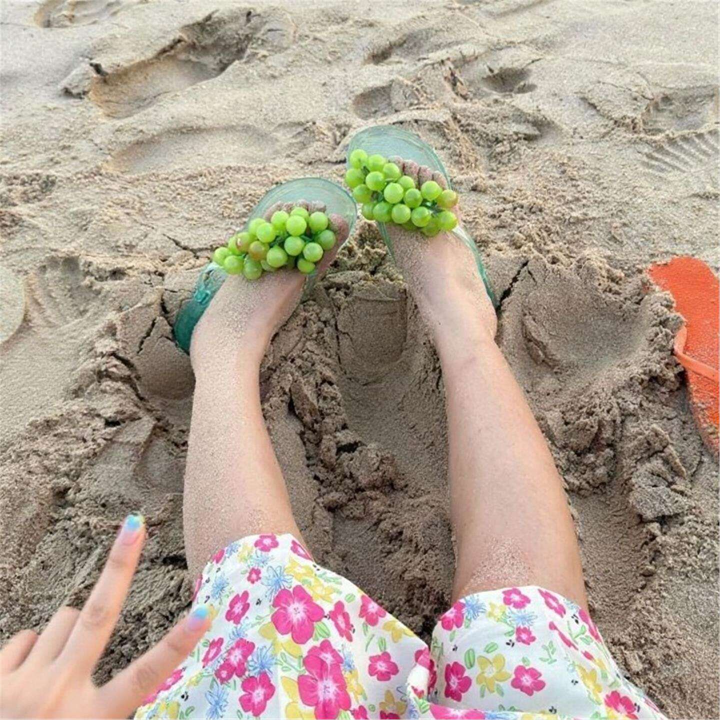 夏日葡萄水晶鞋夹趾凉拖防水轻便