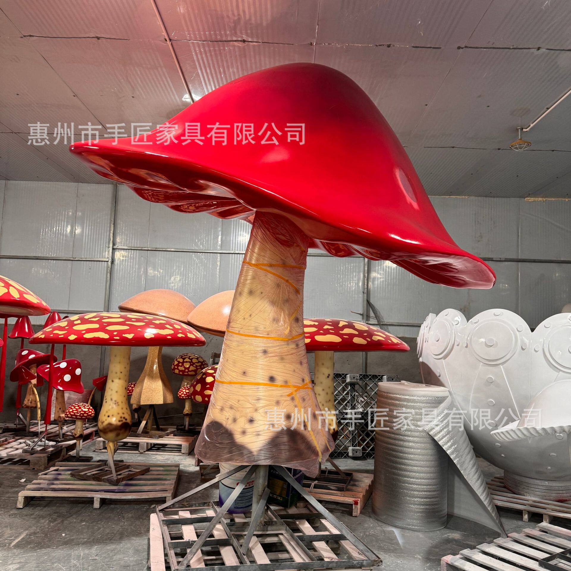 户外仿真玻璃钢雕塑大型蘑菇伞城市商业美陈商场广场景观小品订置