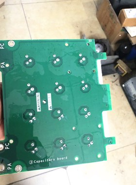 EAV42279-00施耐德变频器ATV610-630--340系30--37-45kw滤波电容