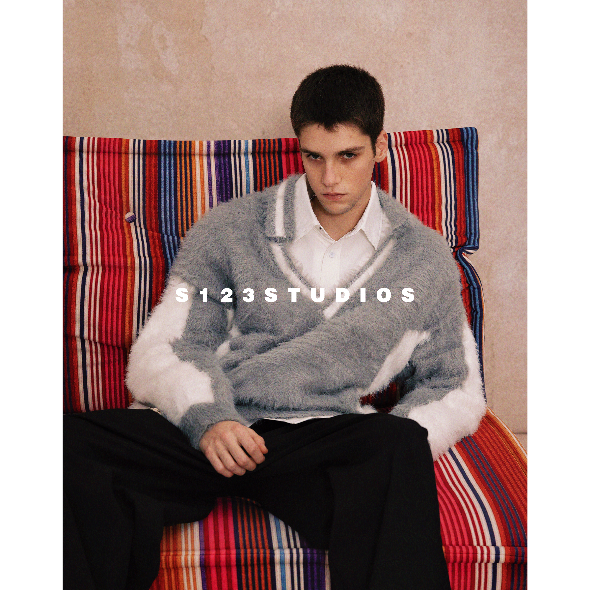 S123 秋冬新款懒惰风毛衣男女宽松V领撞色针织衫上衣潮