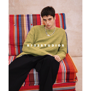 S123简约纯色基础通勤橄榄绿圆领毛衣男女同款宽松针织衫上衣外套