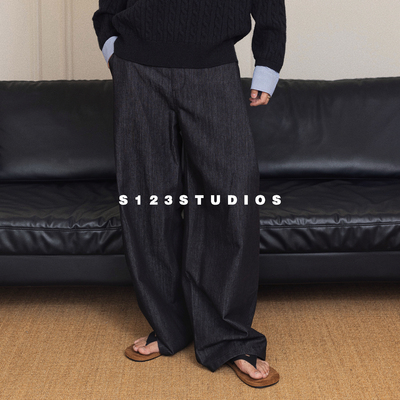 松弛褶皱设计直筒牛仔裤