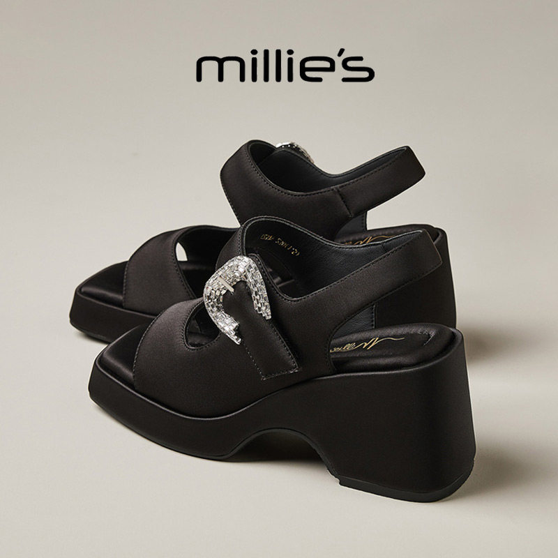 MILLIE'S/妙丽露趾粗跟厚底水钻设计感时尚休闲百搭一字扣带凉鞋