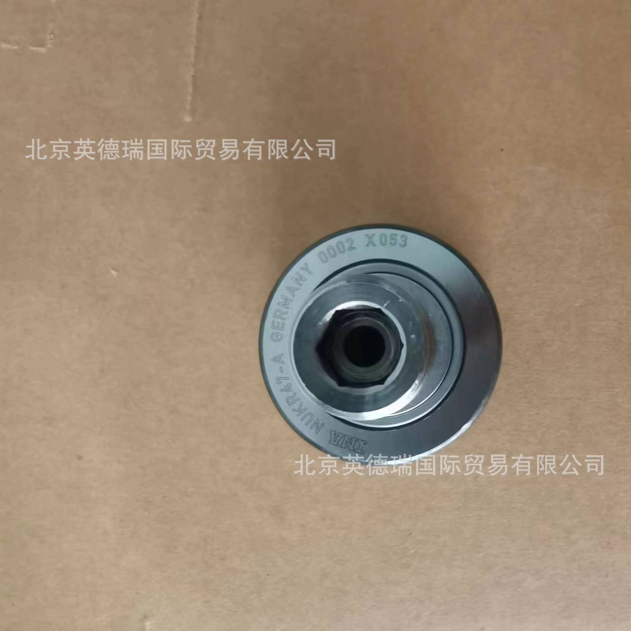 NUKR47-A支撑型滚轮带轴向引导，满装圆柱滚子组，两侧迷宫式密封