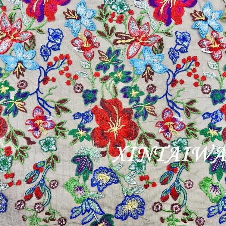 直销新款热销黑底网纱多色绣花布料连衣裙刺绣蕾丝服装面料LACE
