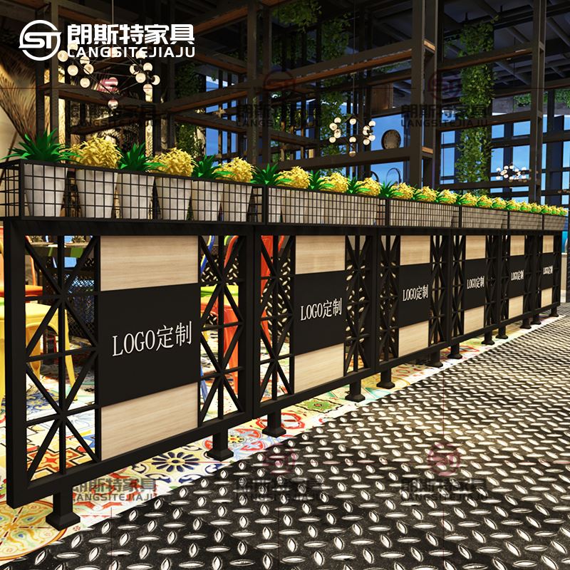 。工业风隔断墙半截饭厅隔断围栏铁艺矮屏风烧烤火锅店卡座置物花